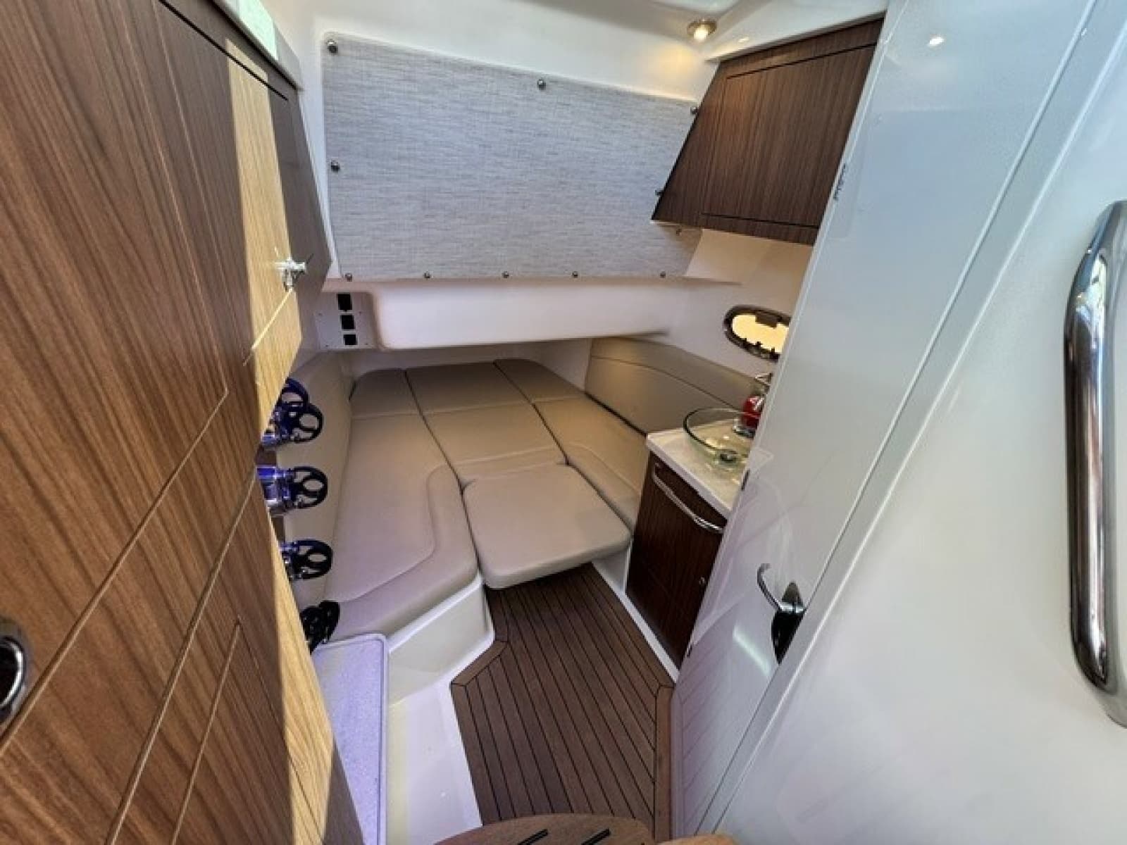 2021 Boston Whaler 380 Outrage - Photo 32