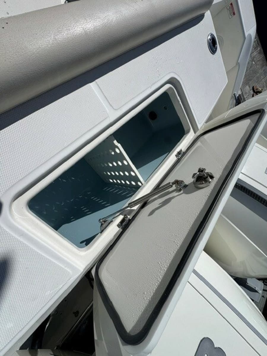 2021 Boston Whaler 380 Outrage - Photo 12