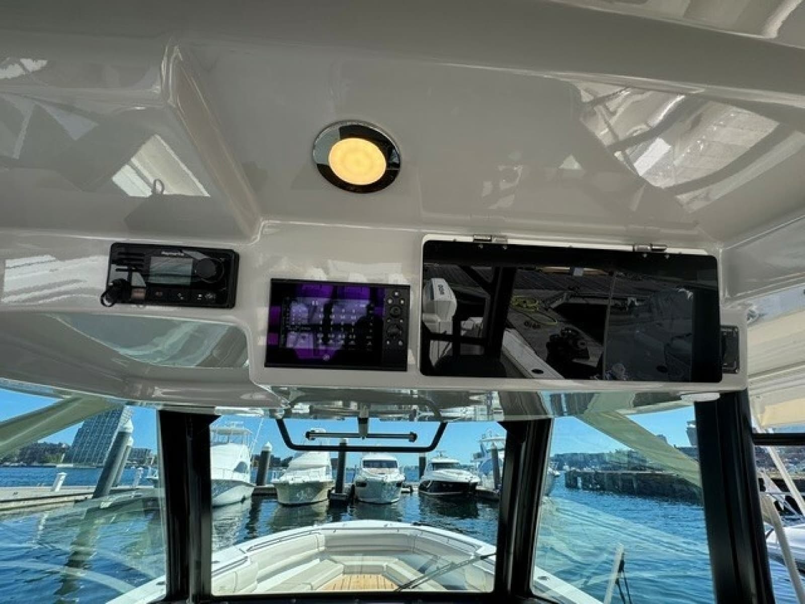 2021 Boston Whaler 380 Outrage - Photo 22