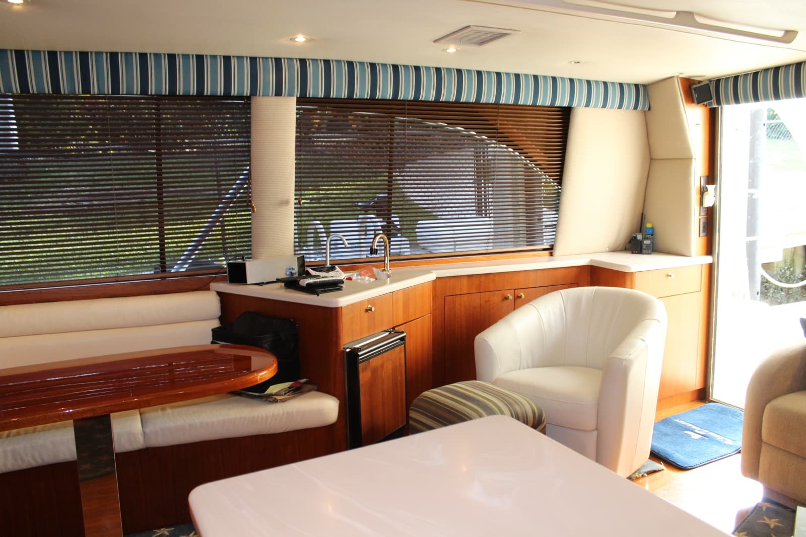 1997 Ocean Yachts  - Photo 11