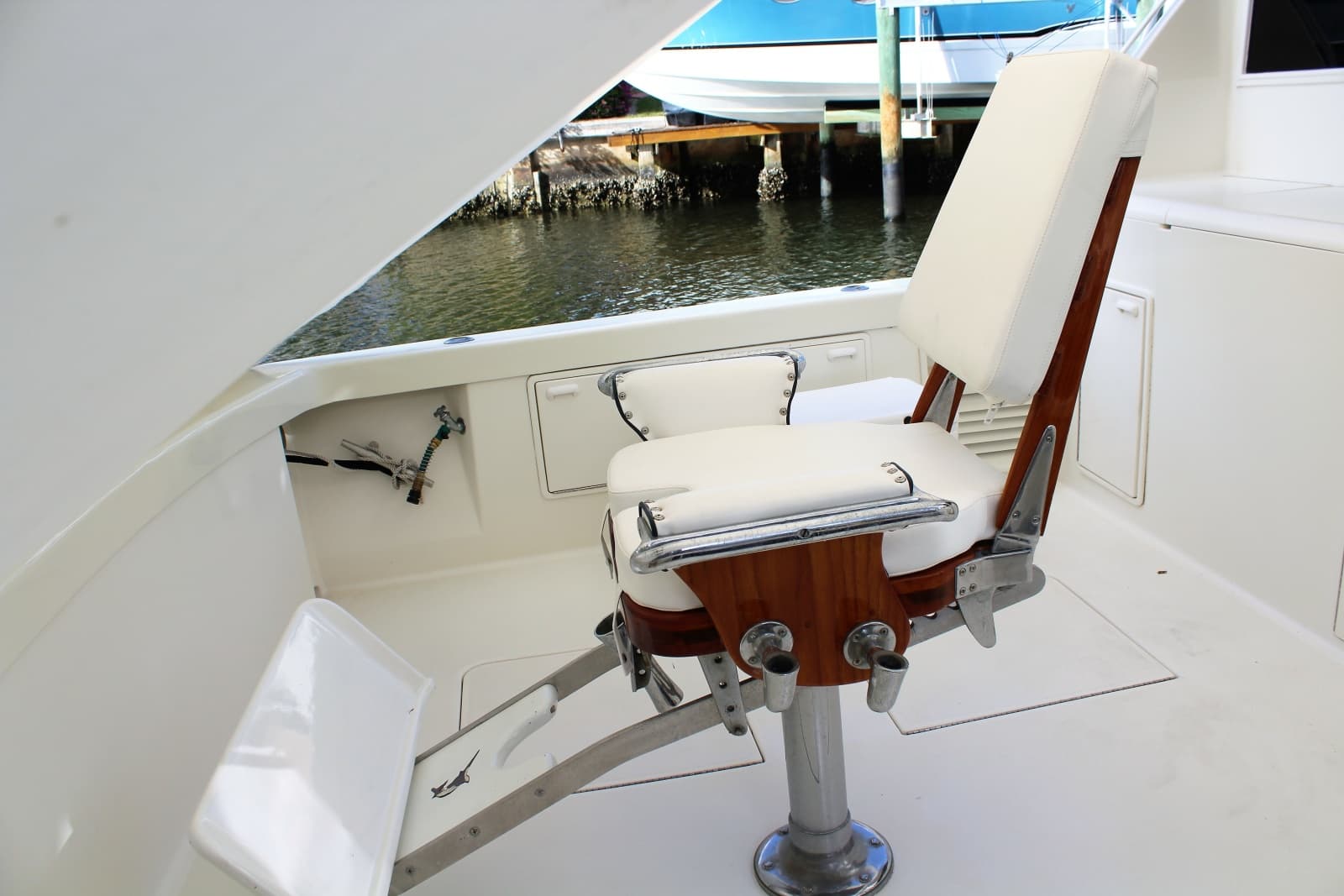 1997 Ocean Yachts  - Photo 6