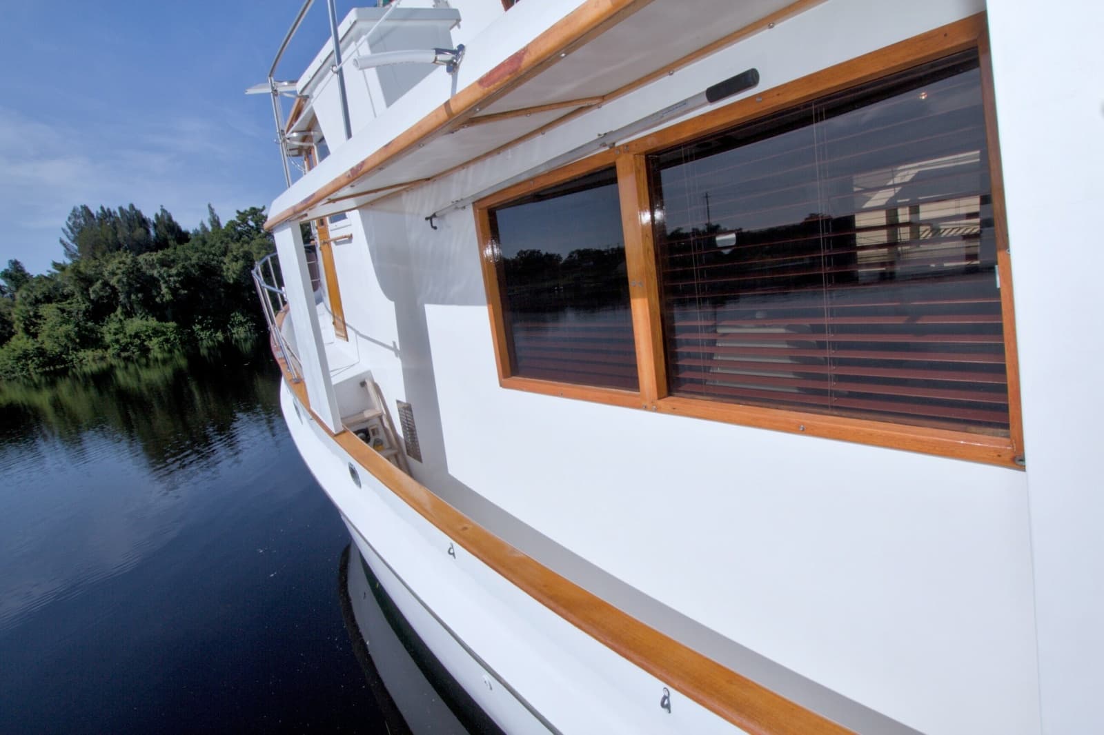 1980 Kadey-Krogen 42 Trawler - Photo 25