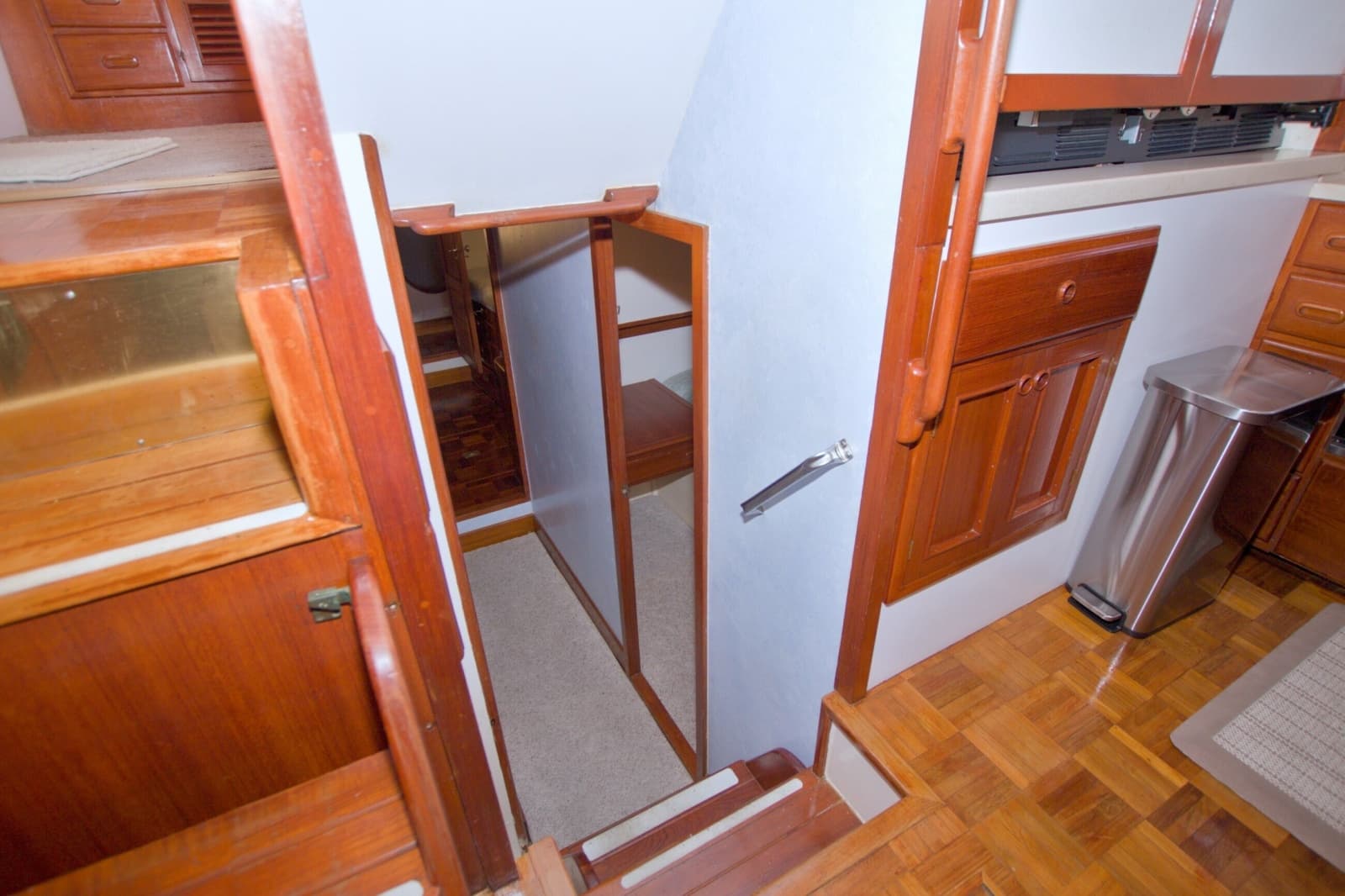 1980 Kadey-Krogen 42 Trawler - Photo 60