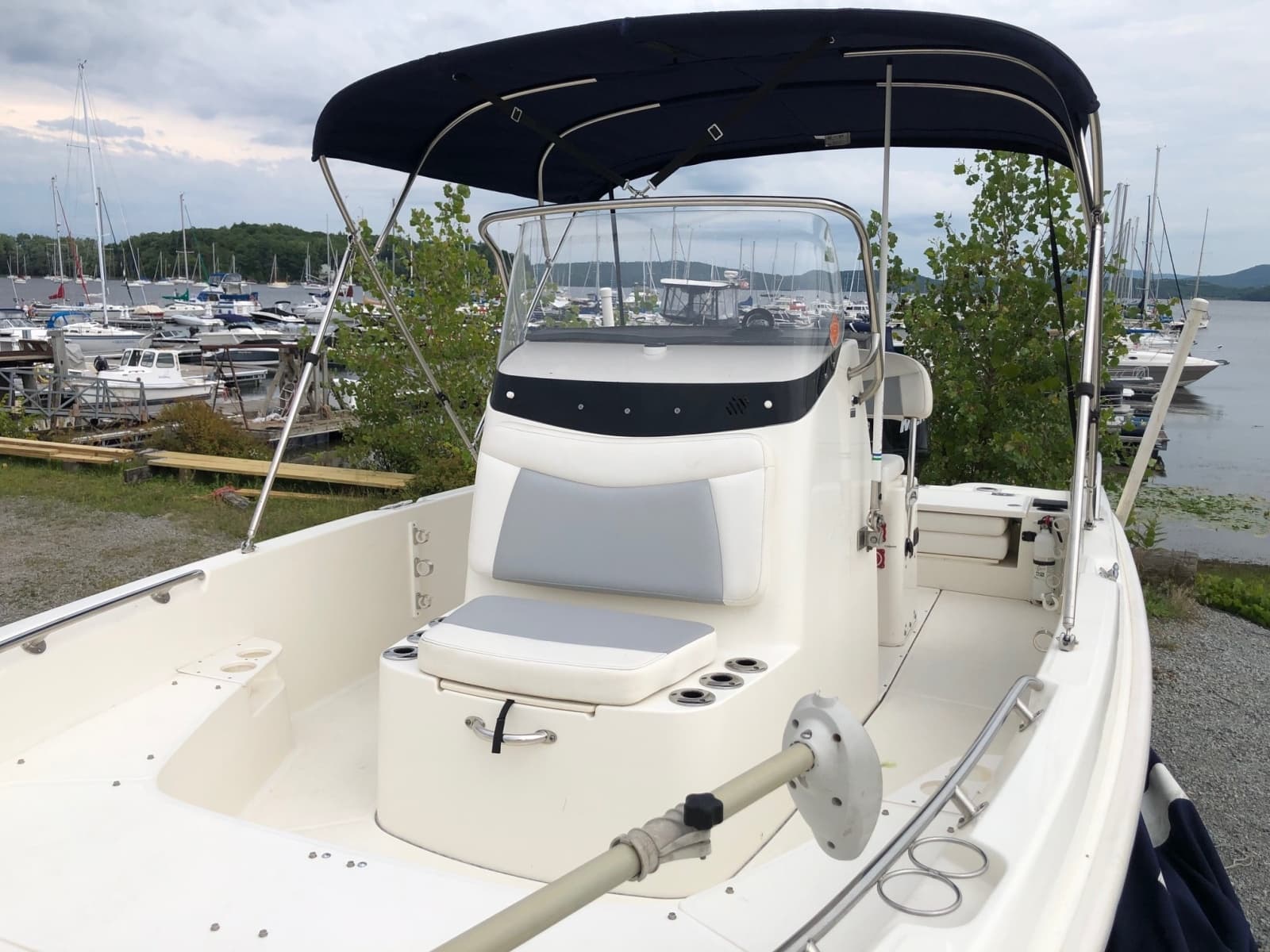 2015 Boston Whaler 210 Dauntless - Photo 9
