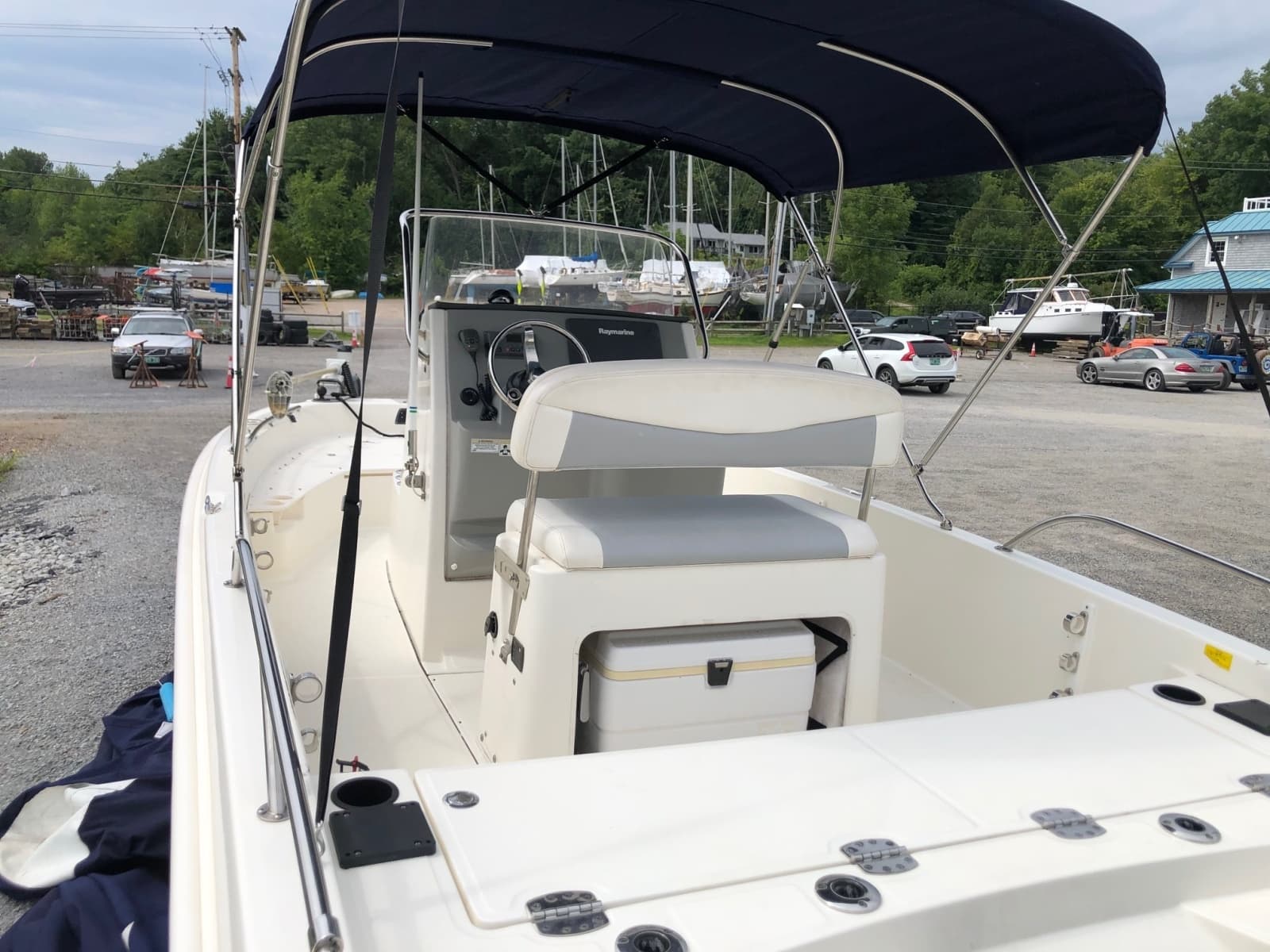 2015 Boston Whaler 210 Dauntless - Photo 8
