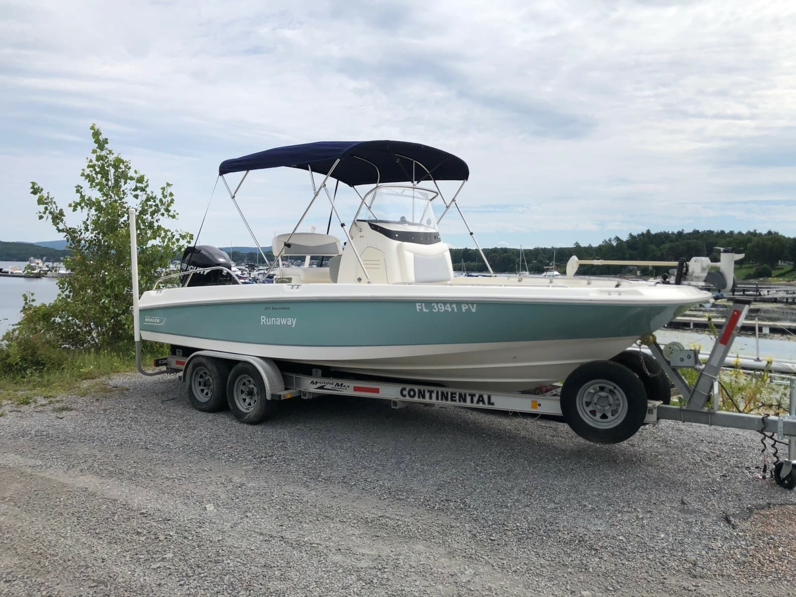 2015 Boston Whaler 210 Dauntless - Photo 1