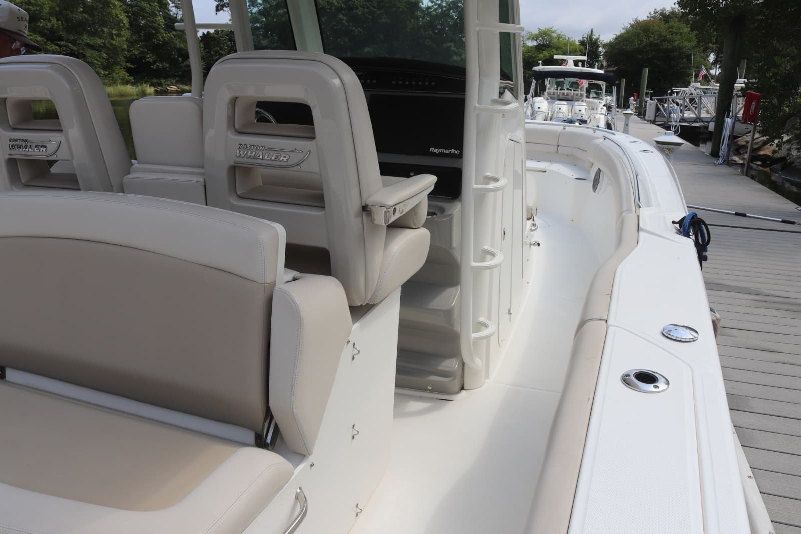 2013 Boston Whaler Outrage - Photo 16