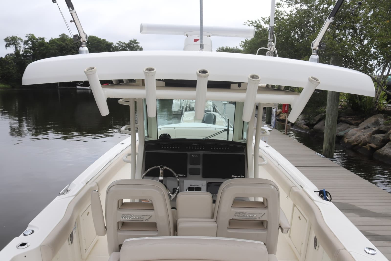 2013 Boston Whaler Outrage - Photo 5