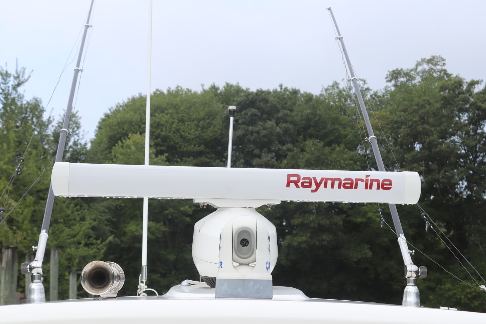2013 Boston Whaler Outrage - Photo 35