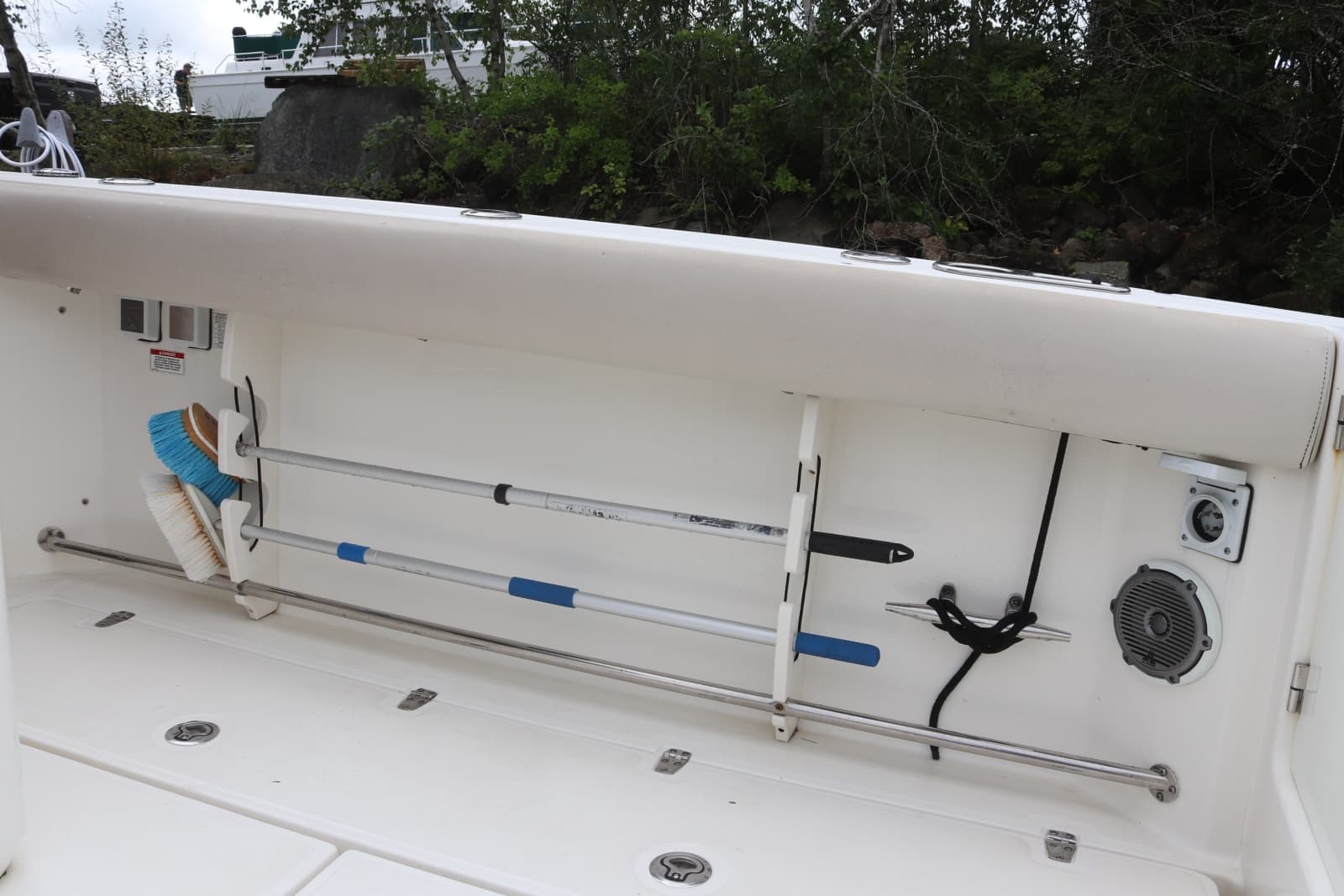 2013 Boston Whaler Outrage - Photo 9