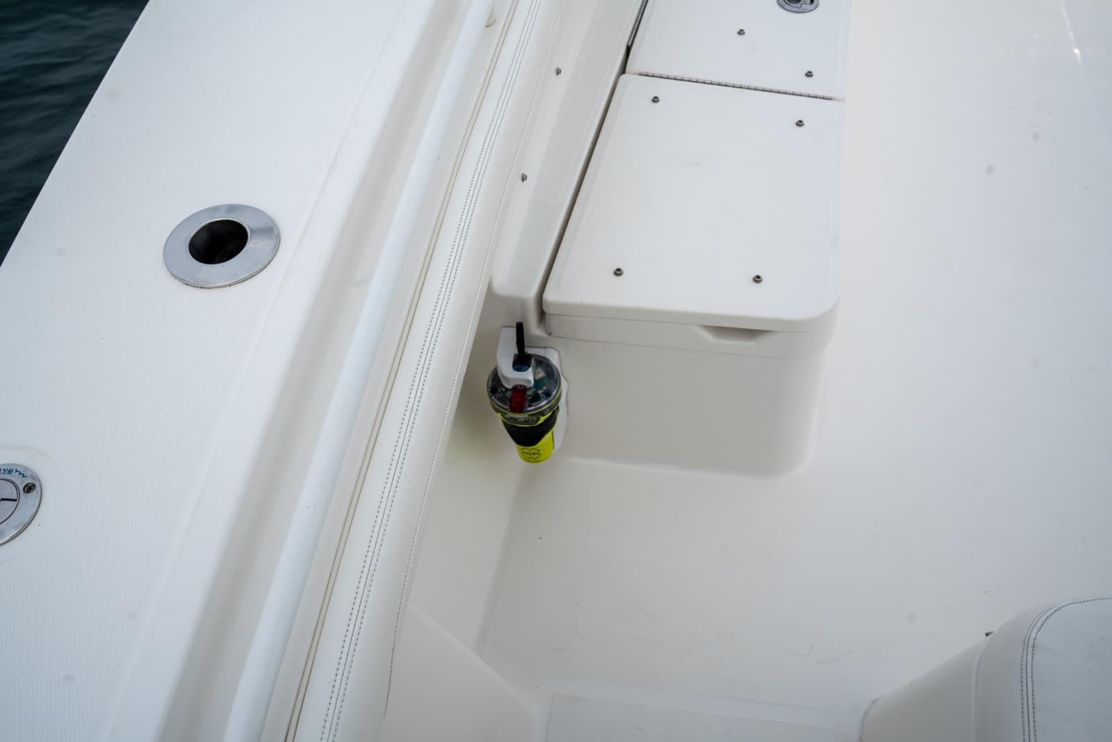2021 Regulator 34 - Photo 24
