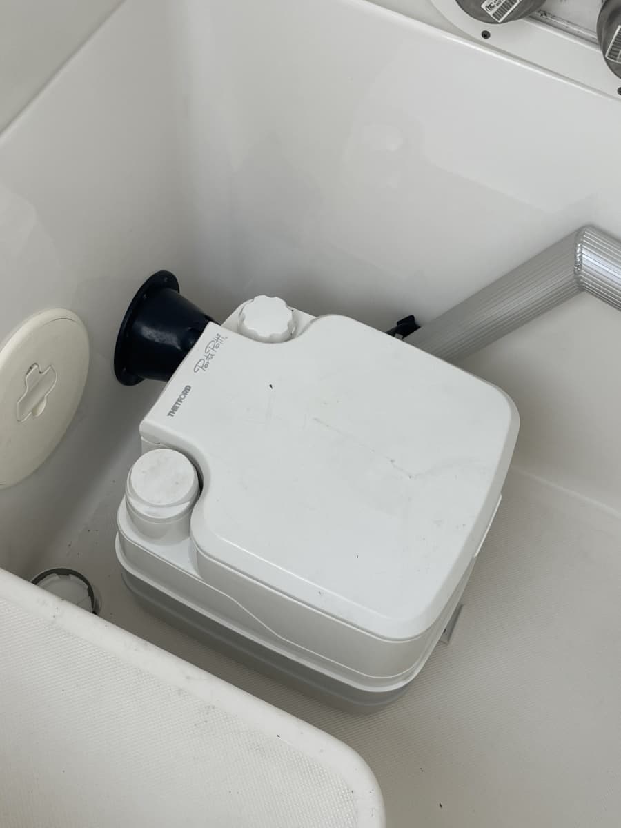 2020 Century 2200 Center Console - Photo 50