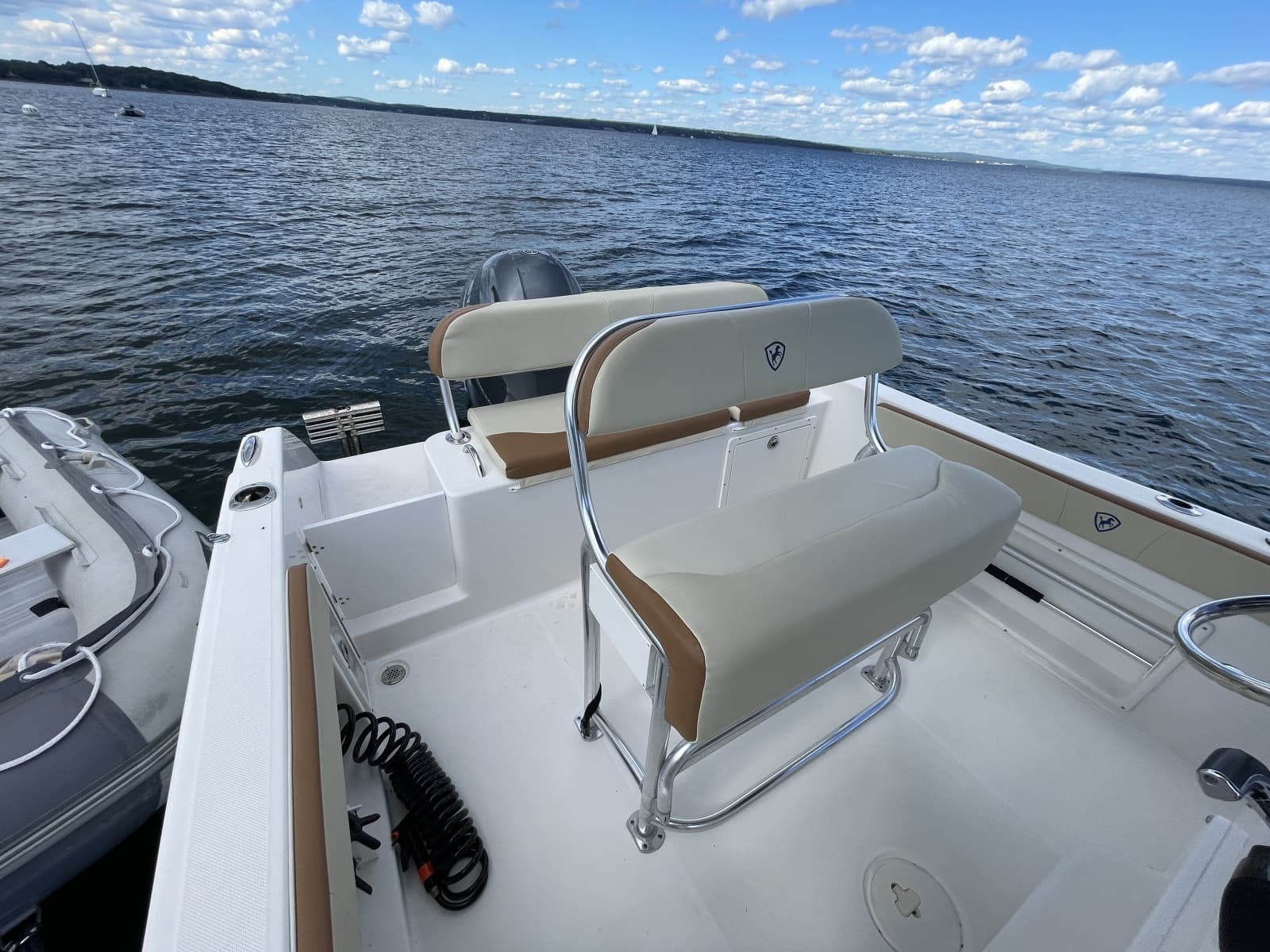 2020 Century 2200 Center Console - Photo 28