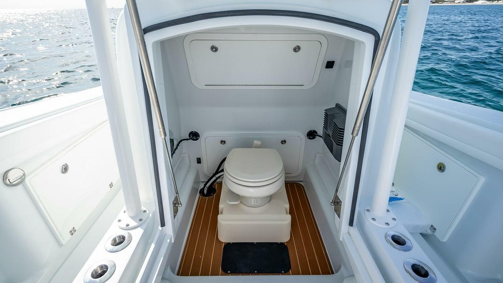 2023 Yellowfin 36 Center Console - Photo 19