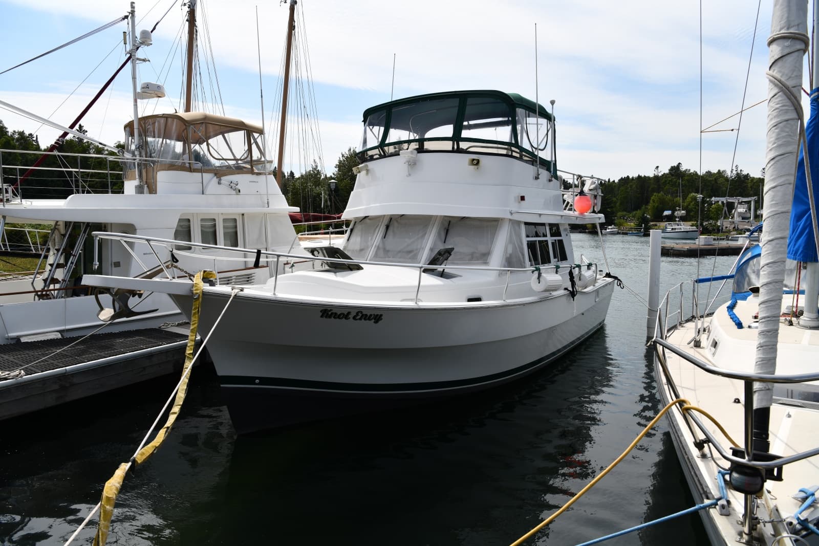 2001 Mainship 390 - Photo 5