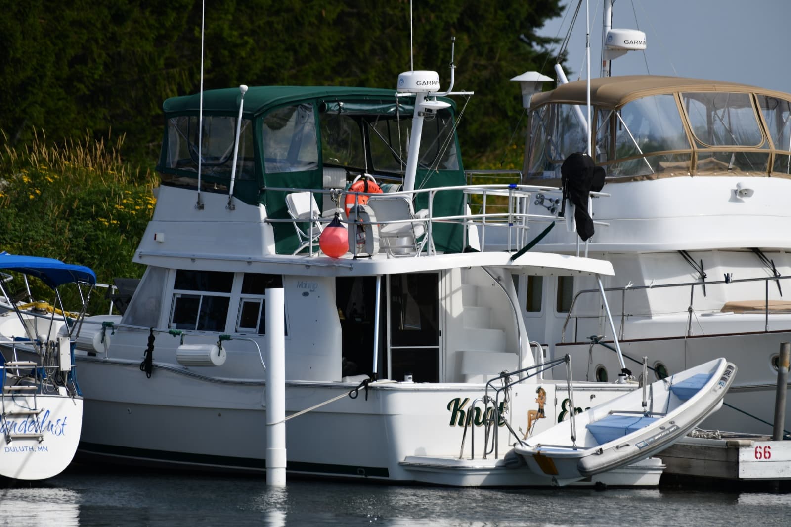 2001 Mainship 390 - Photo 2