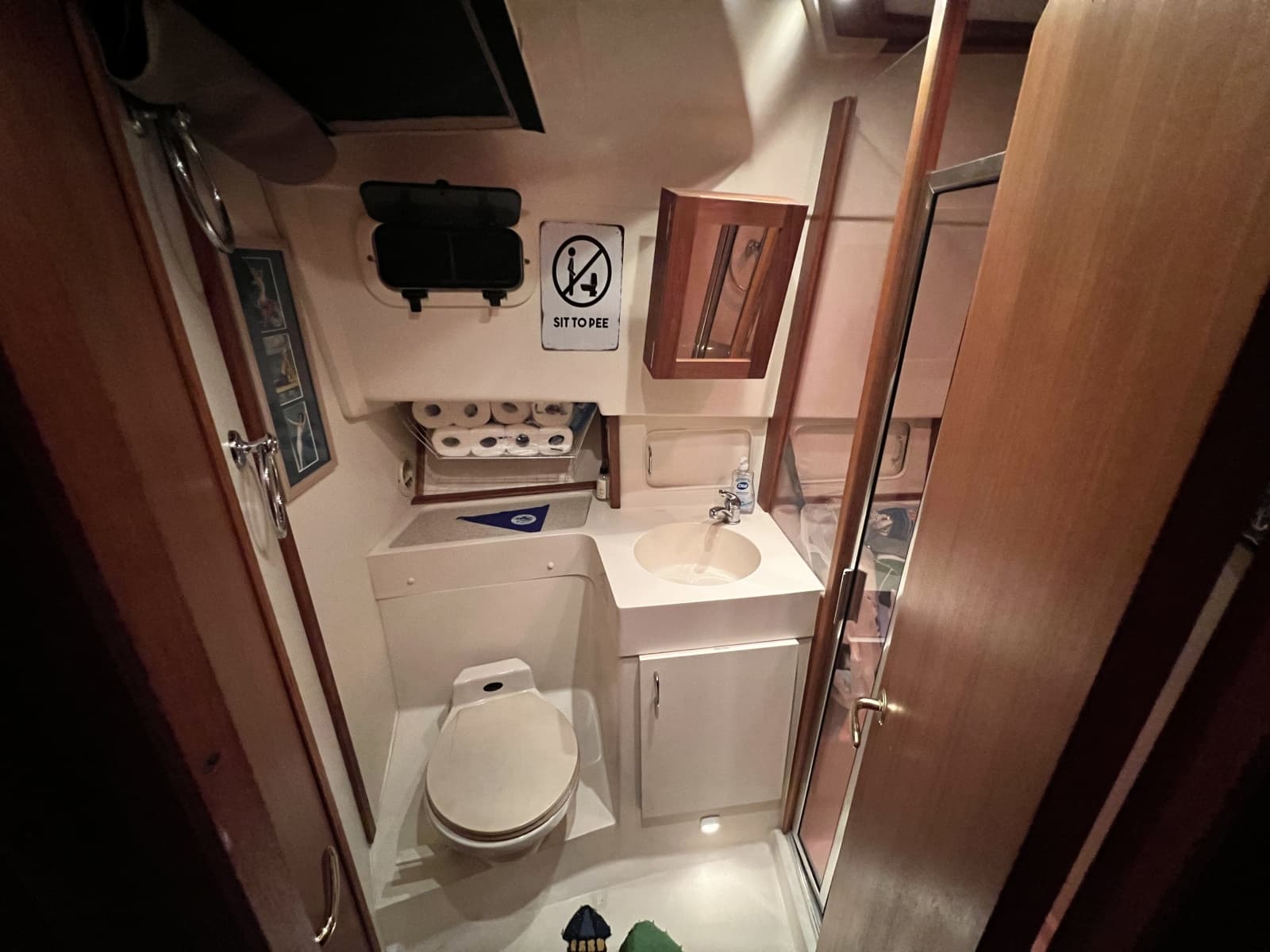 2001 Mainship 390 - Photo 62