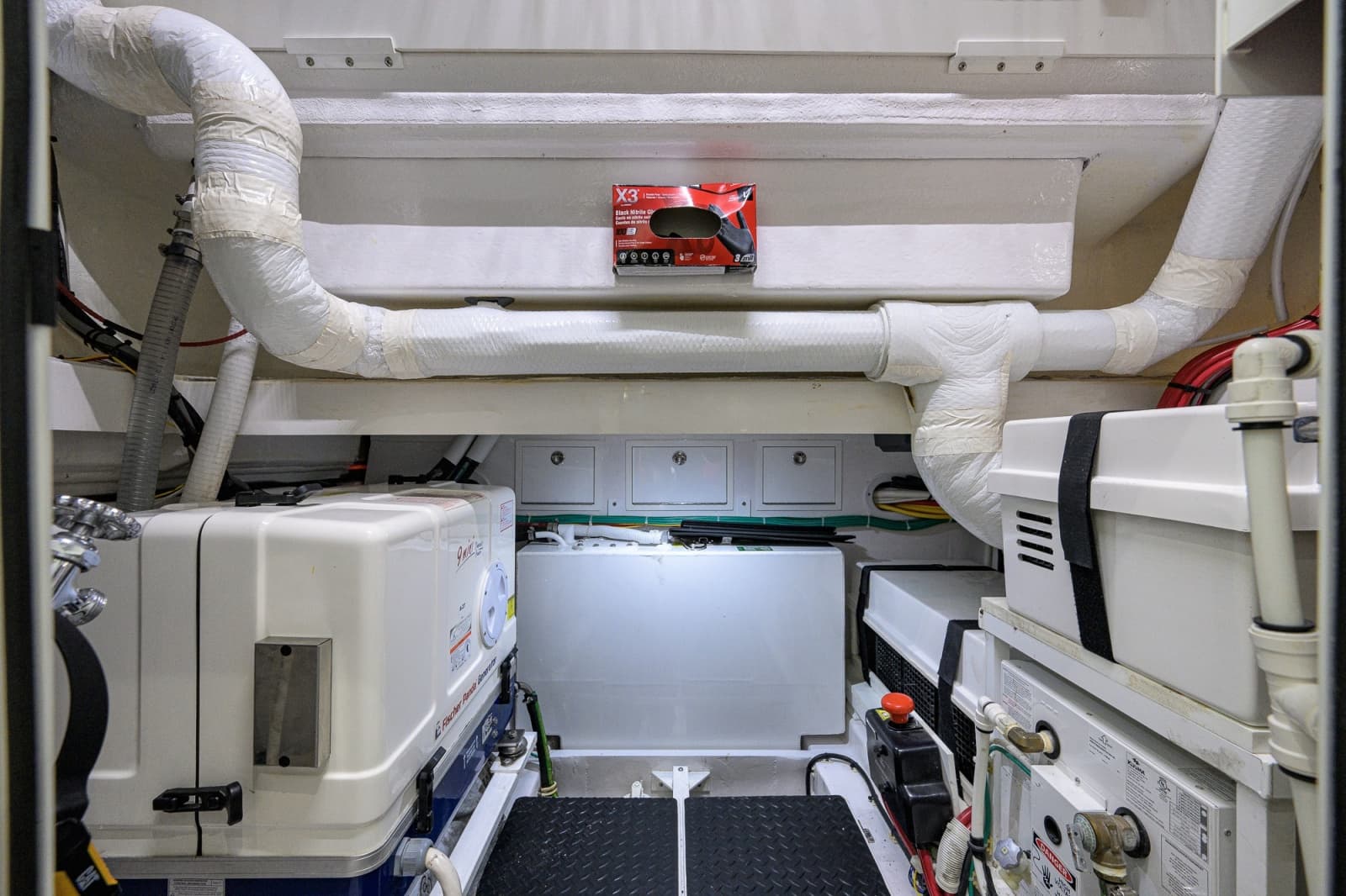 2025 Valhalla Boatworks V46 - Photo 29