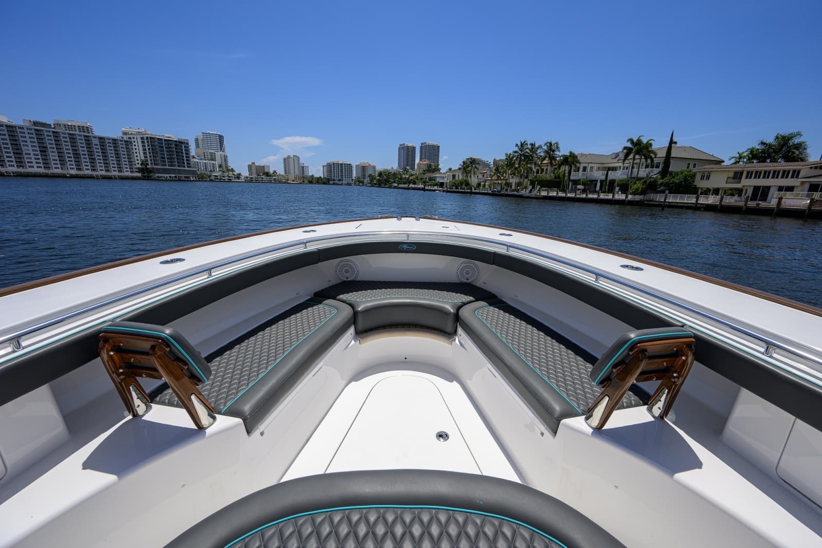 2025 Valhalla Boatworks V46 - Photo 15