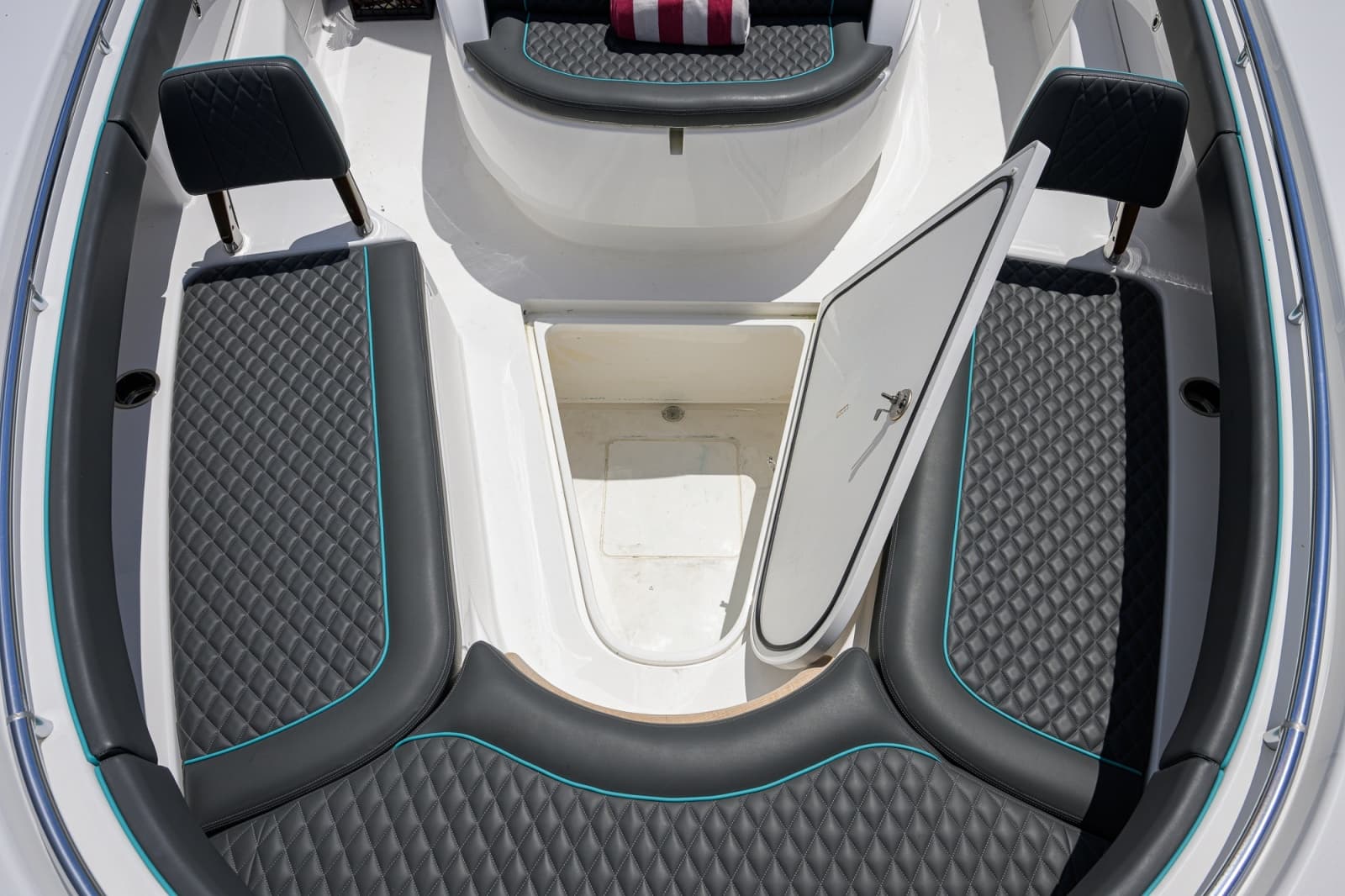 2025 Valhalla Boatworks V46 - Photo 16
