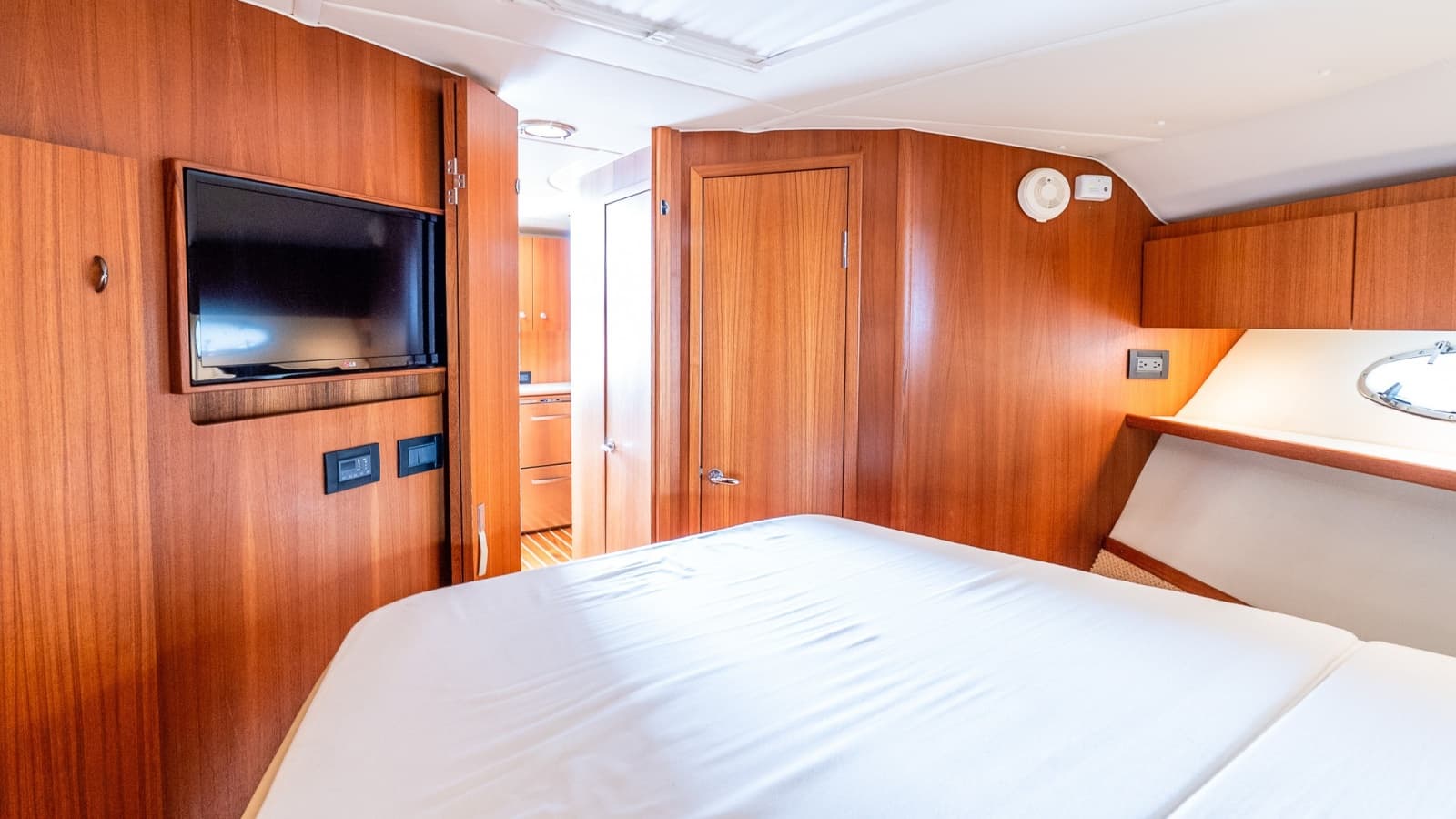 2004 Tiara Yachts 3800 Open - Photo 56
