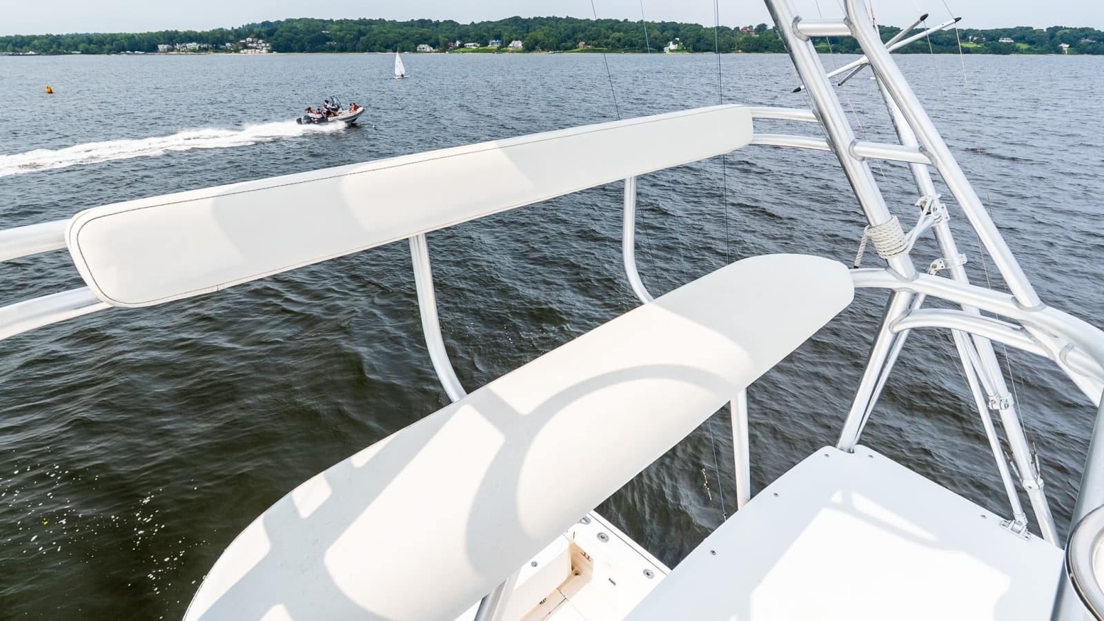 2004 Tiara Yachts 3800 Open - Photo 21