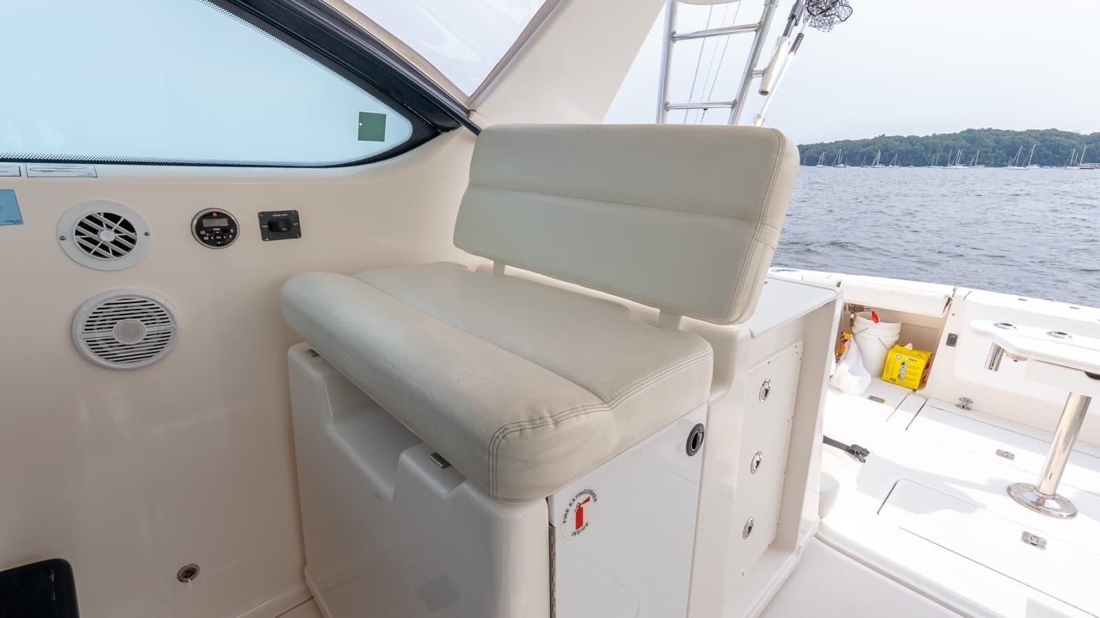 2004 Tiara Yachts 3800 Open - Photo 34