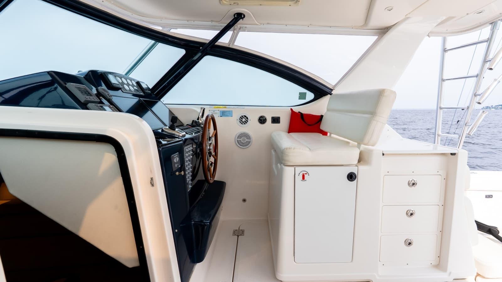 2004 Tiara Yachts 3800 Open - Photo 33
