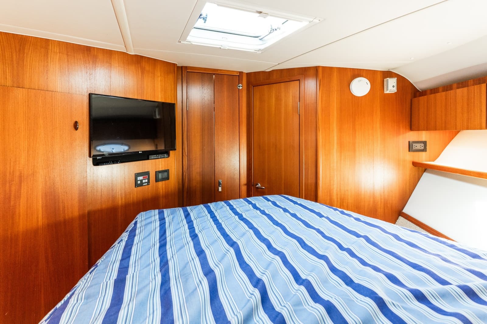 2003 Tiara Yachts 3800 Open - Photo 49