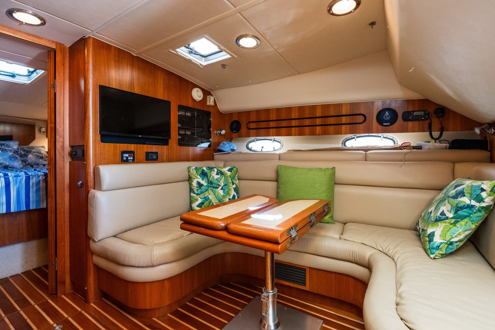 2003 Tiara Yachts 3800 Open - Photo 42
