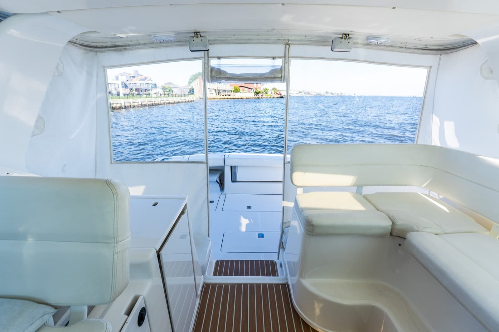 2003 Tiara Yachts 3800 Open - Photo 38