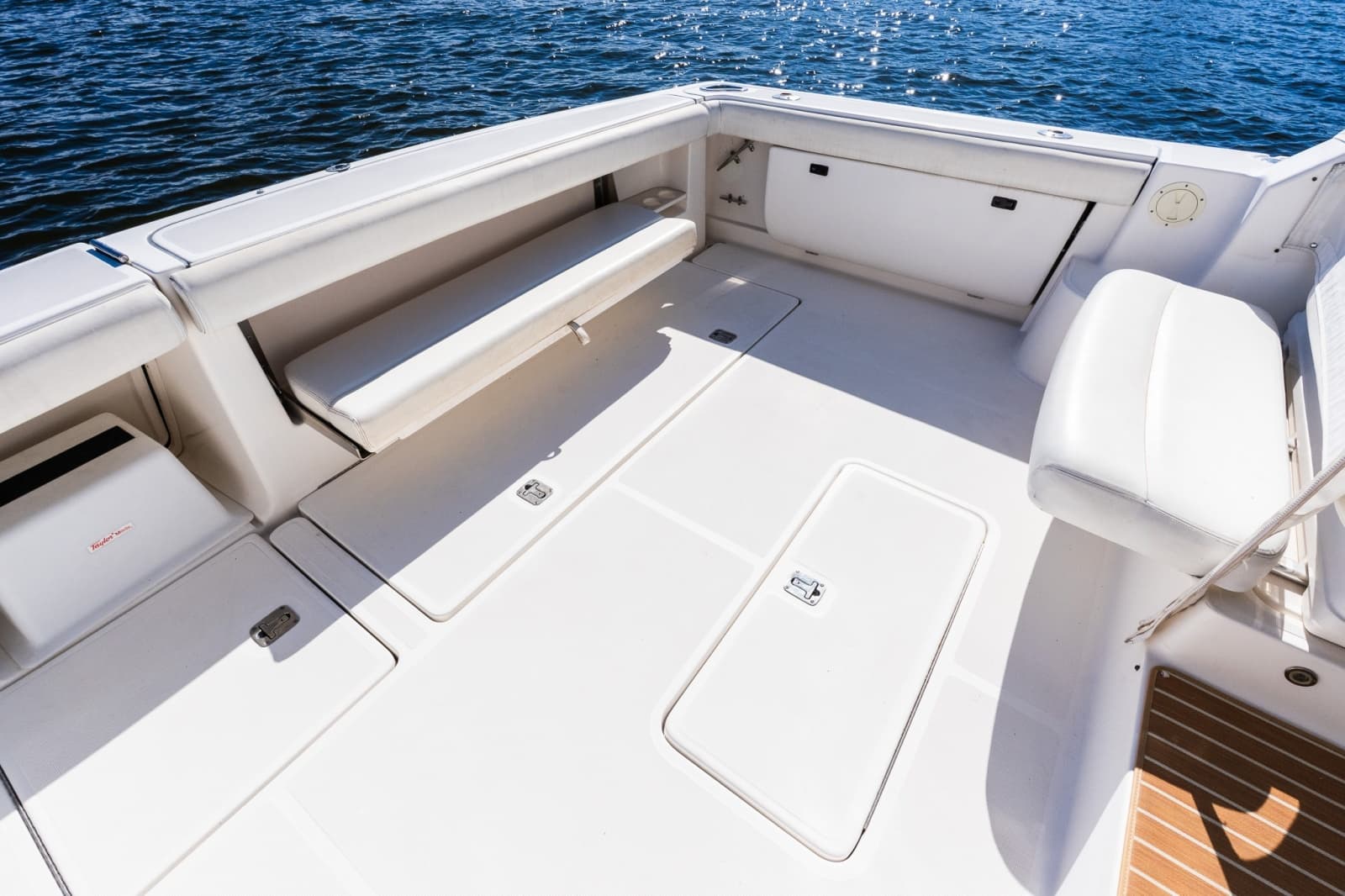 2003 Tiara Yachts 3800 Open - Photo 20