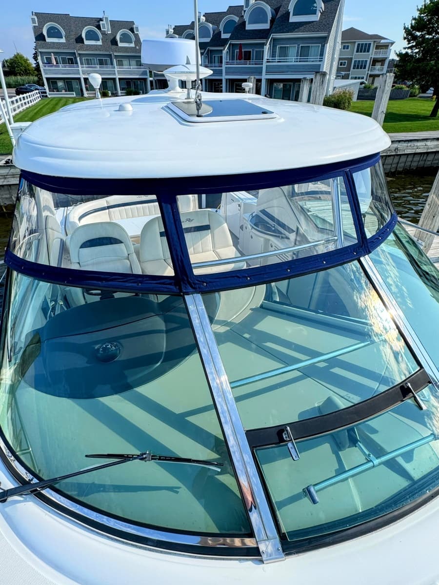 2005 Sea Ray 390 Sundancer - Photo 10