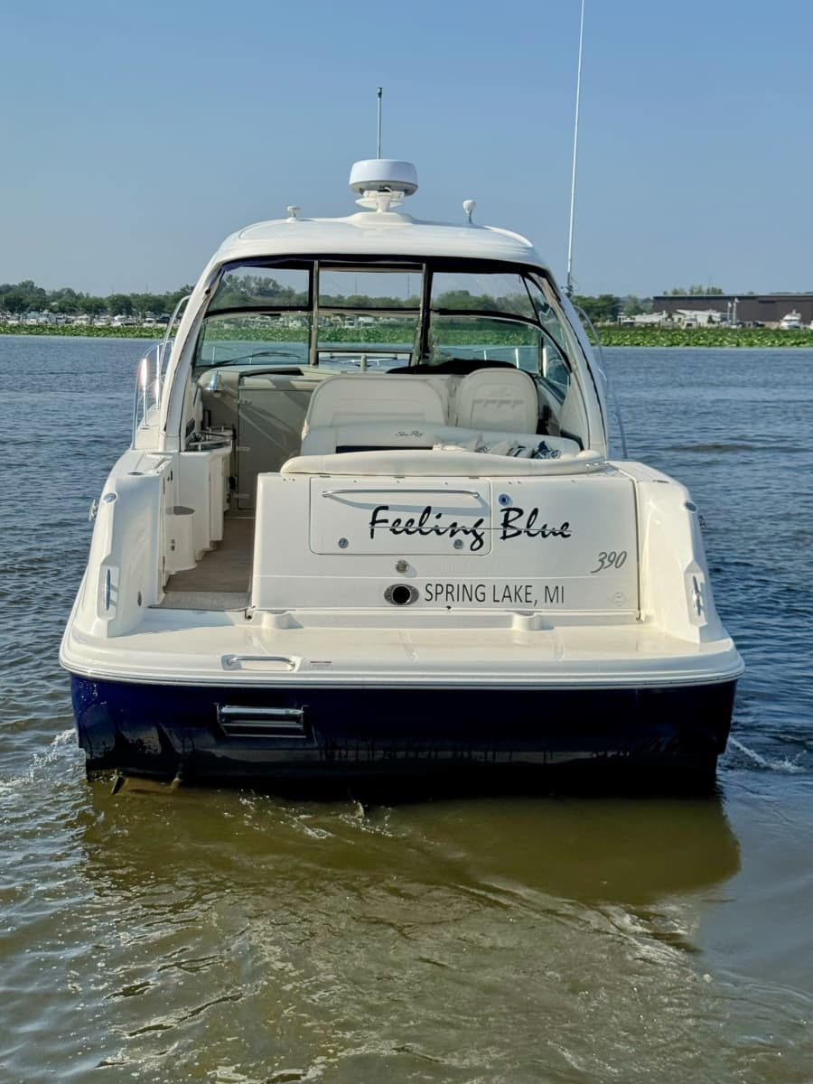 2005 Sea Ray 390 Sundancer - Photo 5