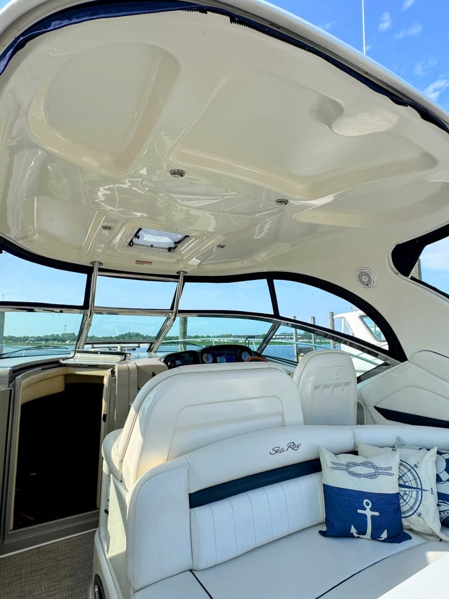 2005 Sea Ray 390 Sundancer - Photo 26
