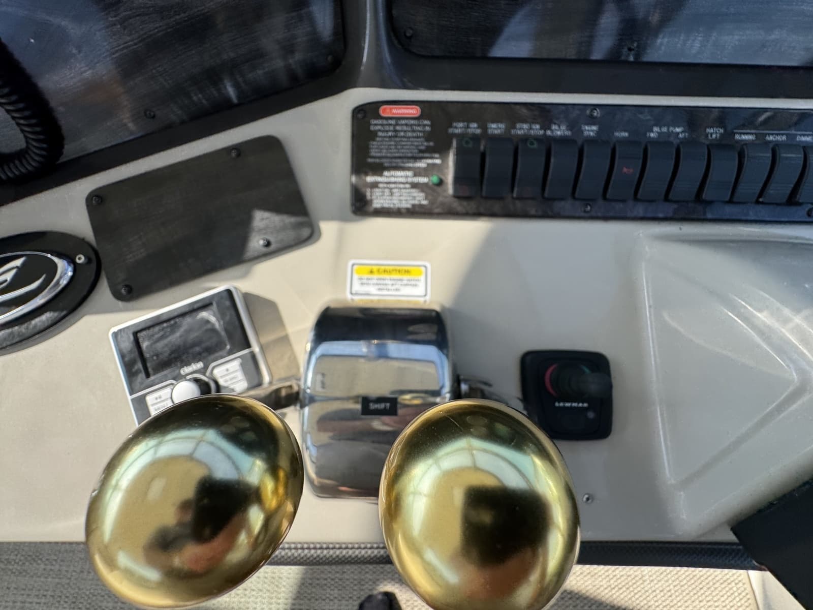 2005 Sea Ray 390 Sundancer - Photo 16
