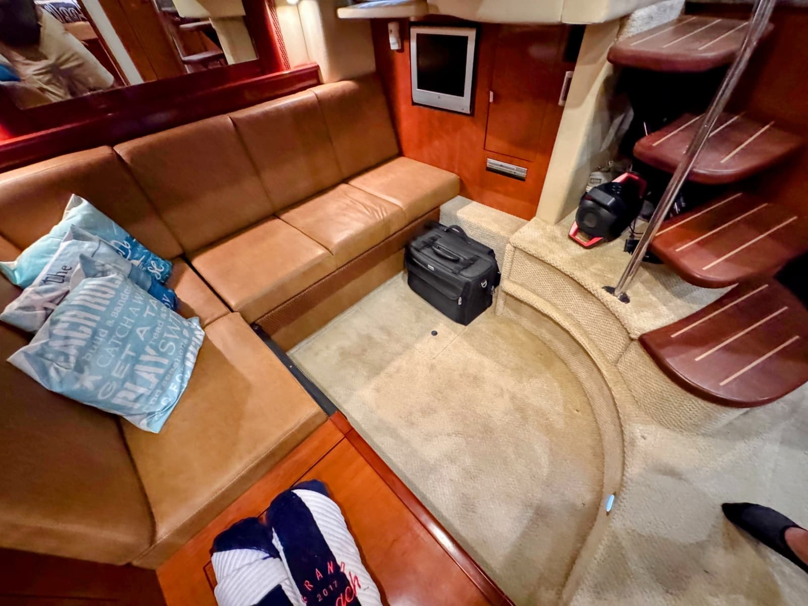 2005 Sea Ray 390 Sundancer - Photo 49