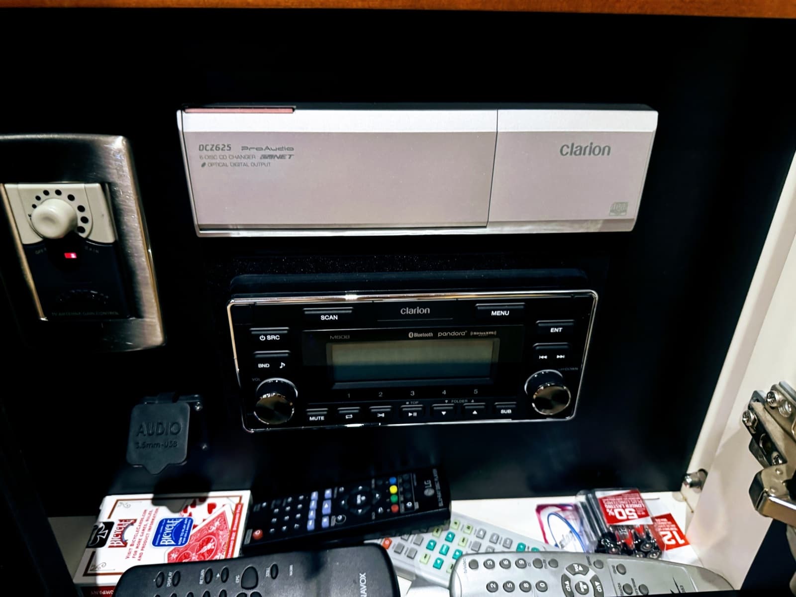 2005 Sea Ray 390 Sundancer - Photo 50