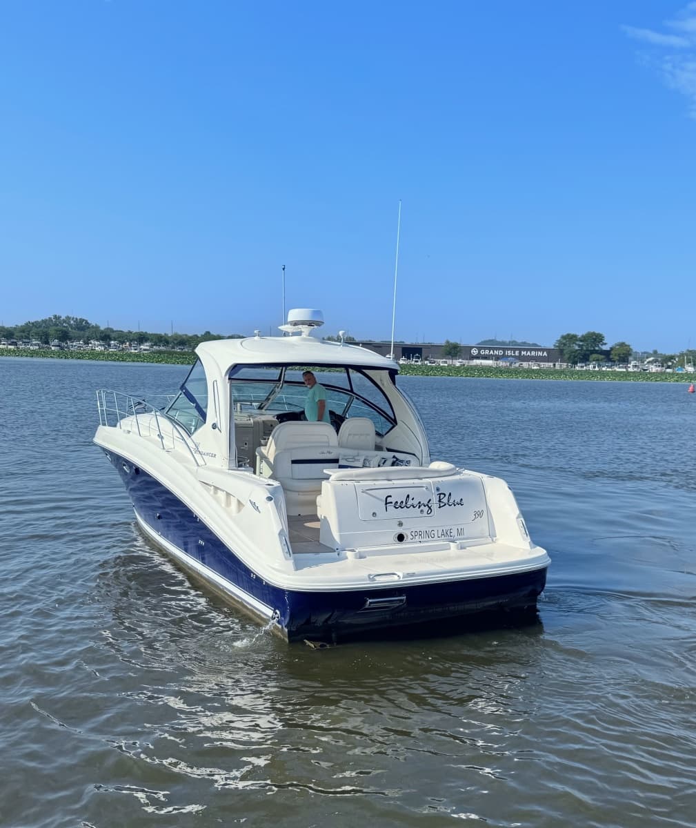 2005 Sea Ray 390 Sundancer - Photo 6