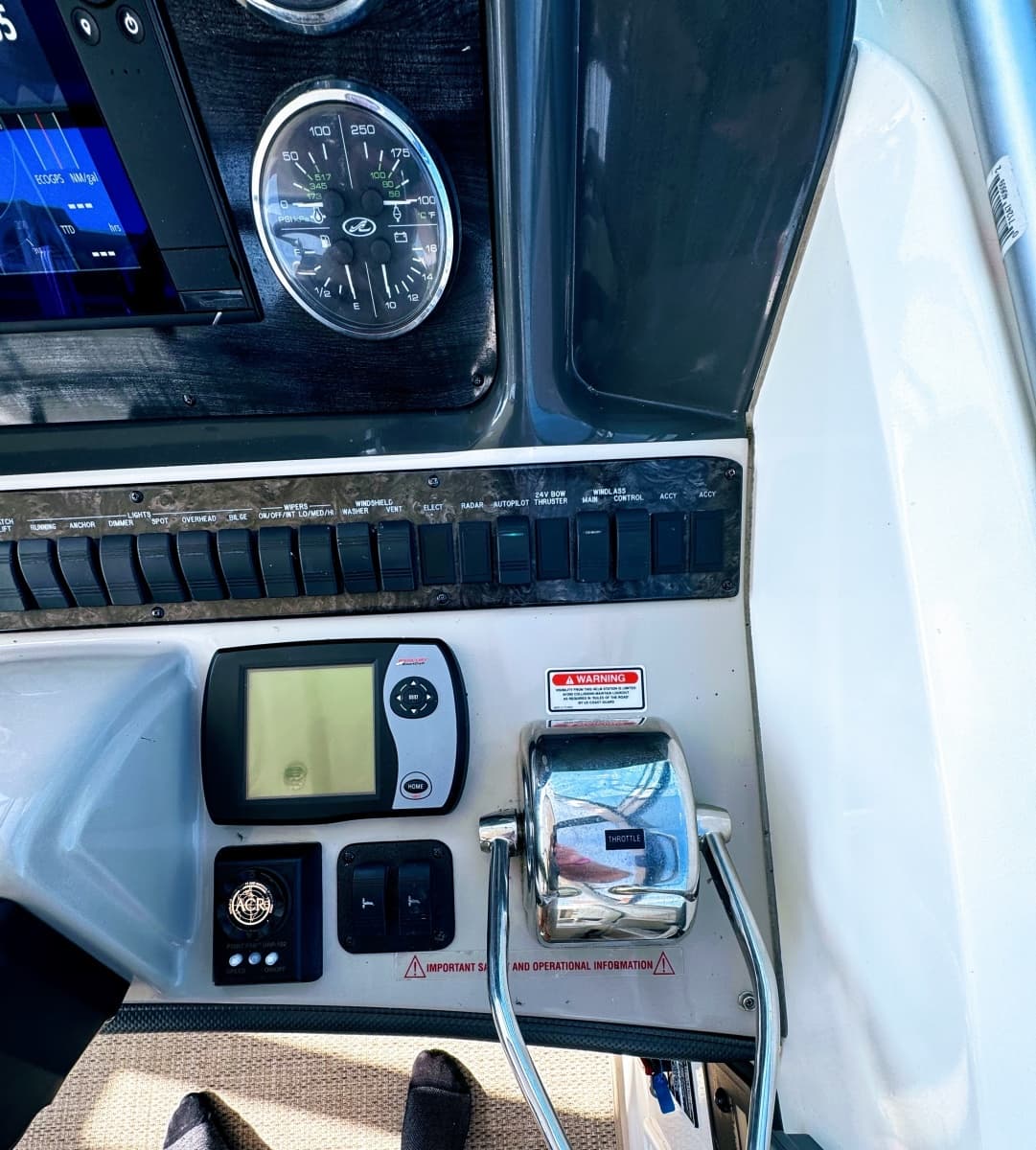2005 Sea Ray 390 Sundancer - Photo 15