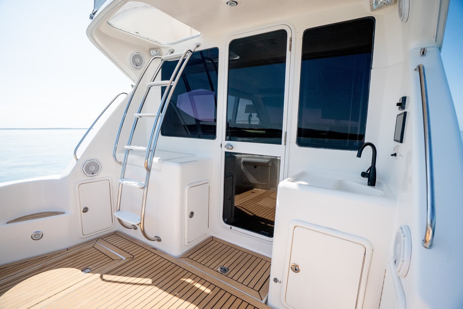 2007 Riviera 37 Convertible - Photo 16