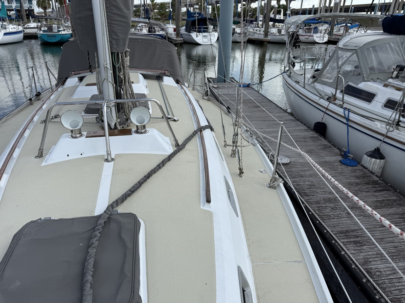 1983 Ericson 381 - Photo 42