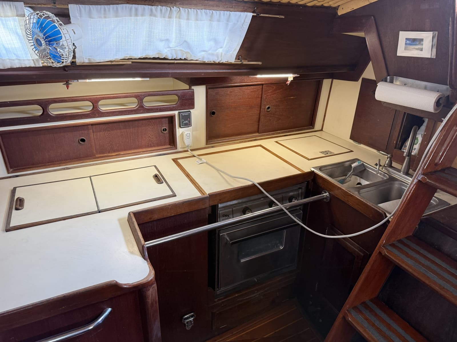 1983 Ericson 381 - Photo 20