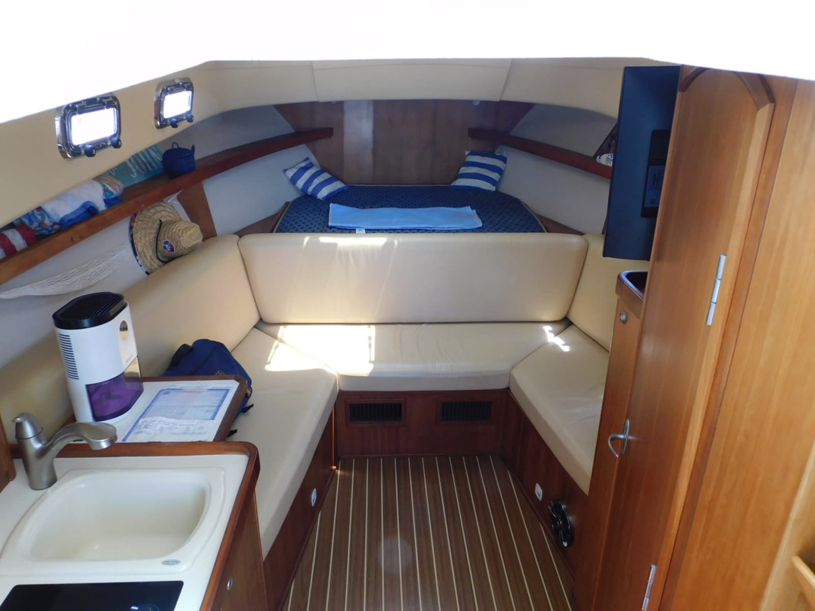 2004 Mainship 30 Rum Runner - Photo 24