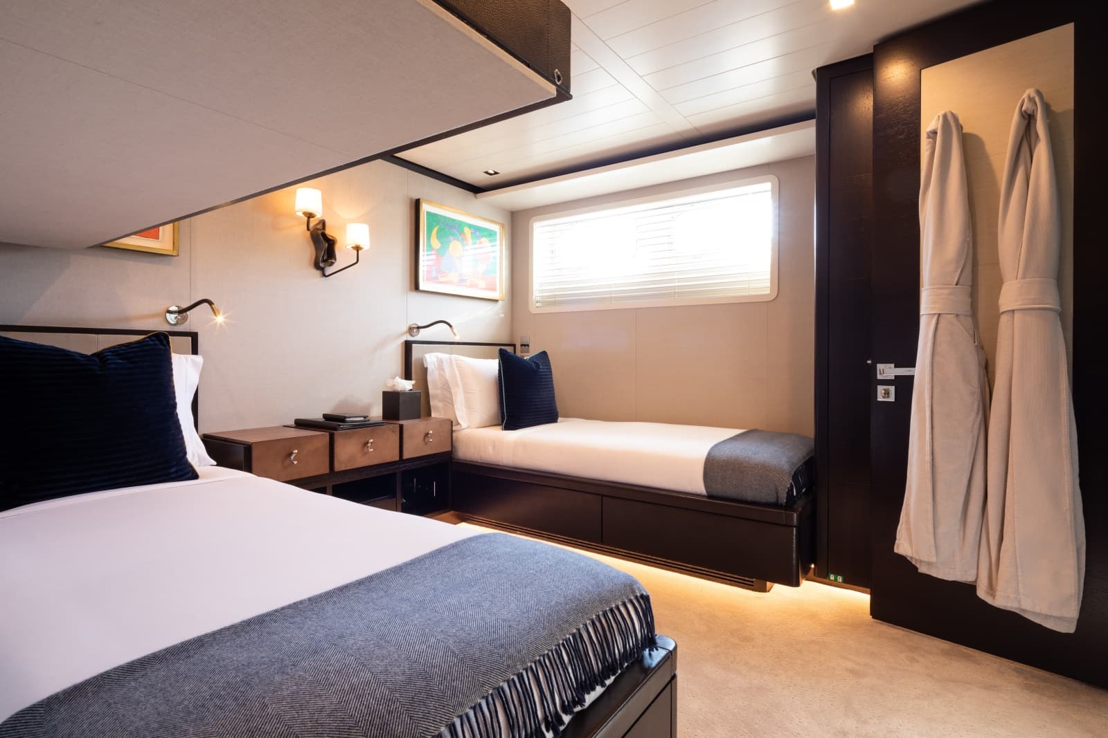 1979 Feadship  - Photo 29