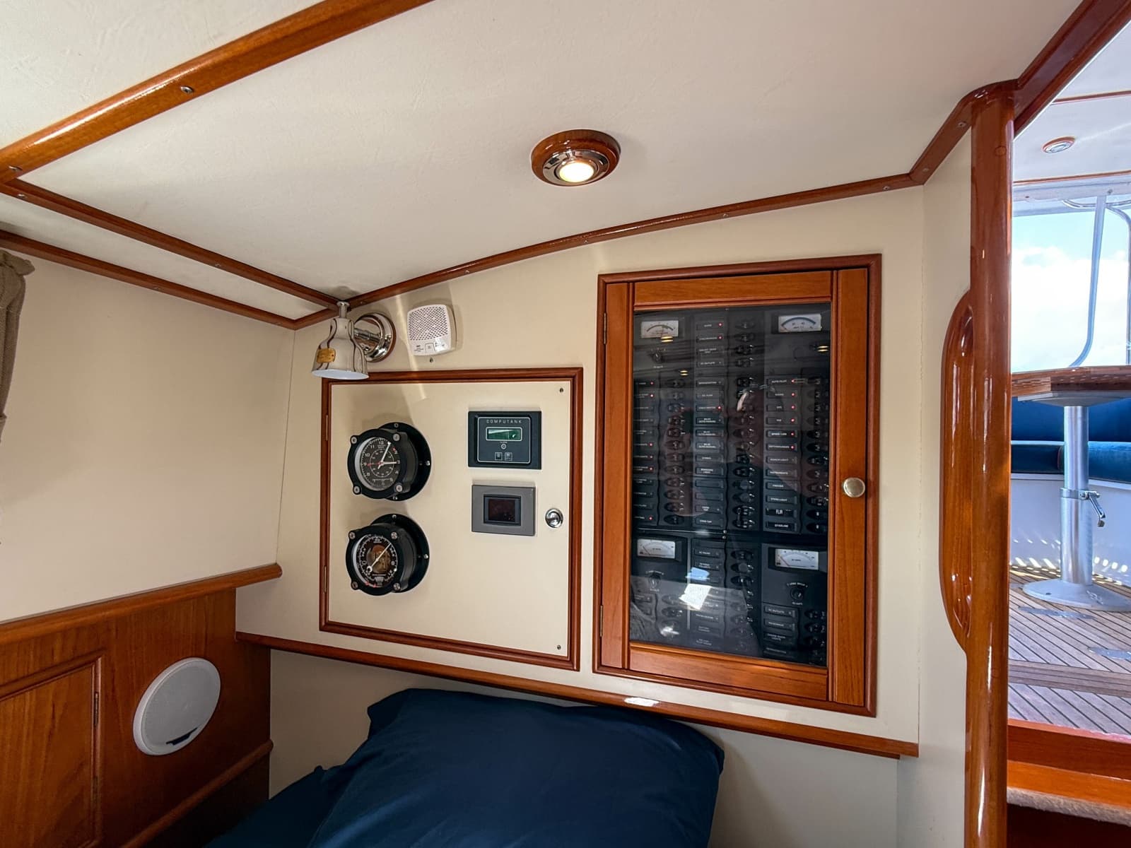 2003 Grand Banks 38 Eastbay HX - Photo 27