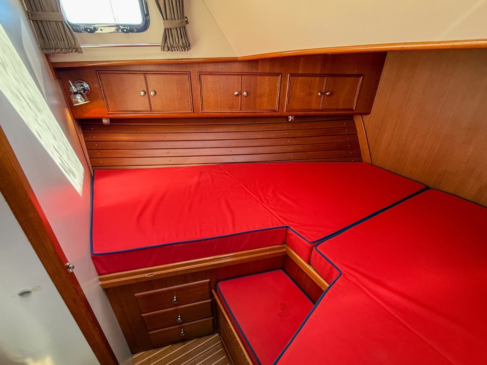 2003 Grand Banks 38 Eastbay HX - Photo 29