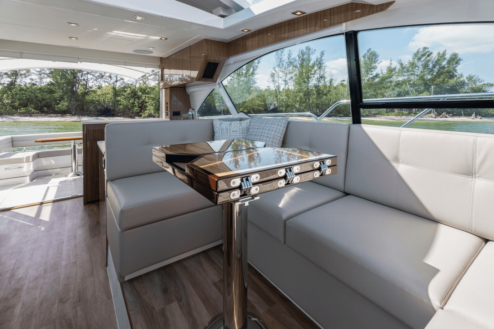 2024 Cruisers Yachts 50 Cantius - Photo 95