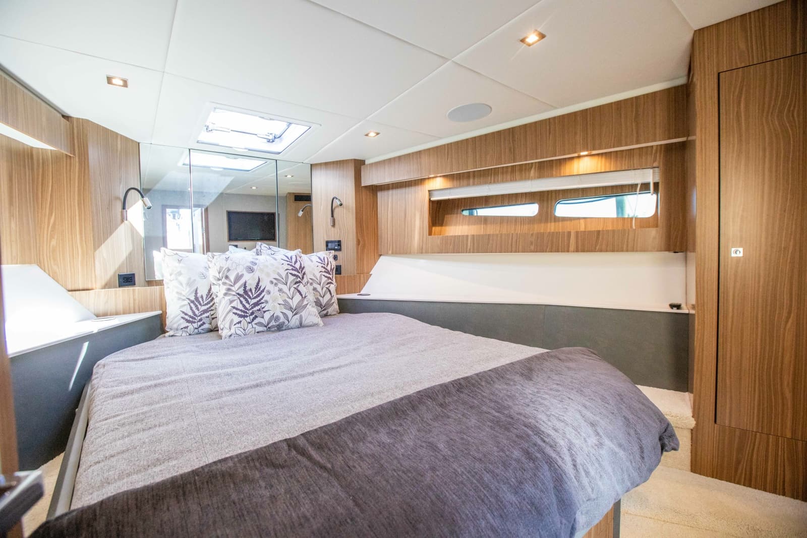2024 Cruisers Yachts 50 Cantius - Photo 60