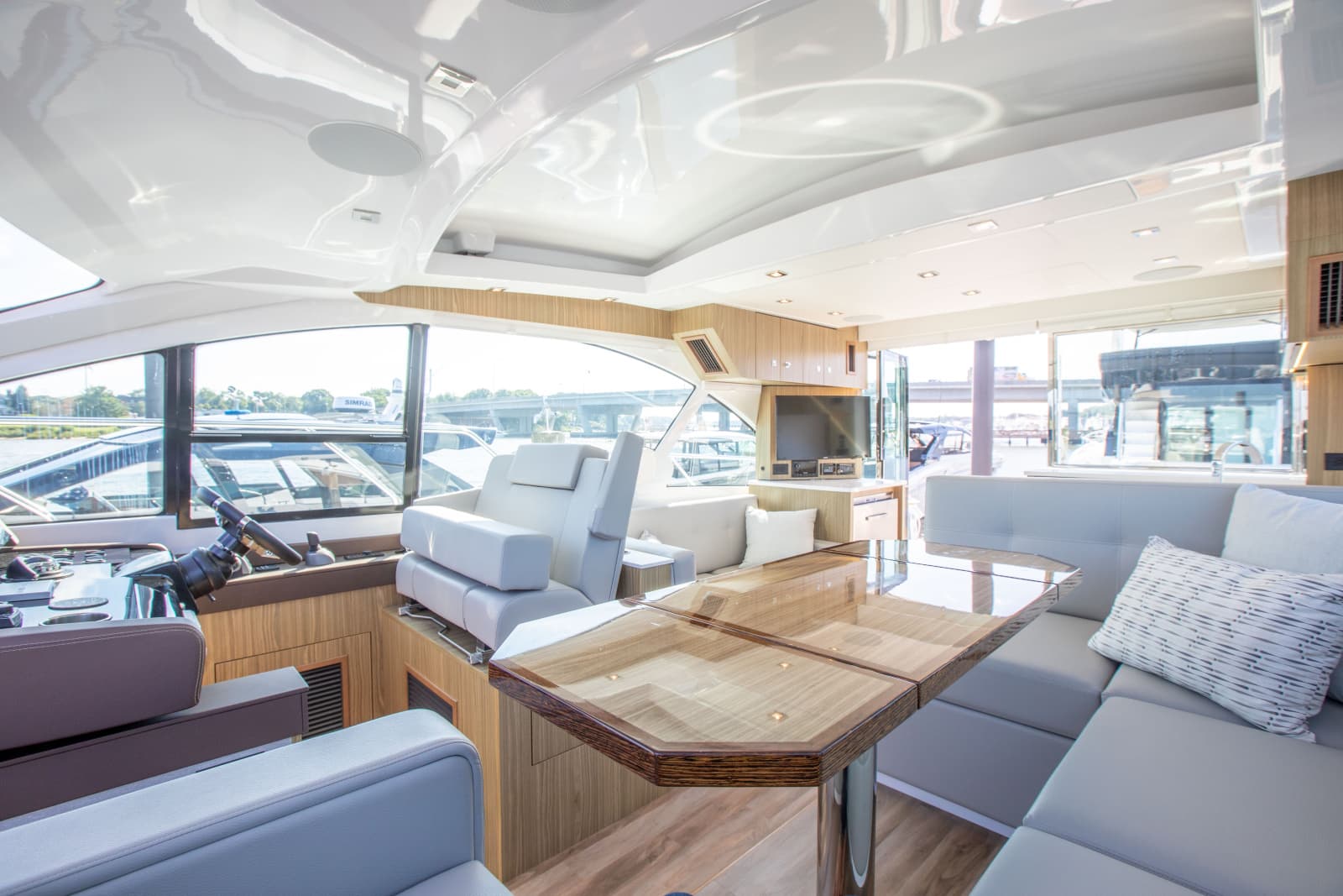2024 Cruisers Yachts 50 Cantius - Photo 33